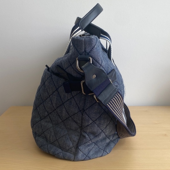 Chanel large denim tote bag - Picture 4 of 10